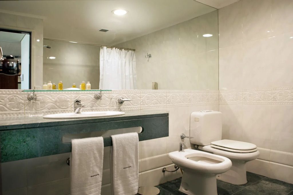 أباستو هوتل