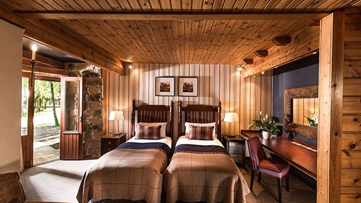 تشفين كنتري بارك هوتل آند سبا