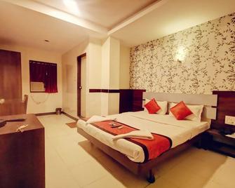 Sai Sharan Stay Inn - Navi Mumbai - Slaapkamer