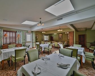 Tom Quick Inn - Milford - Restaurant