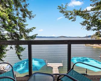 Lakefront House | Great Dock for Swimming | Water Toys & Amazing Views! - Harrison - Pool