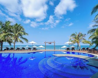 Anja Beach Resort & Spa - Phu Quoc - Piscina