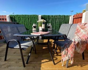 Parker House Beach & Golf Portrush - Portrush - Balcony