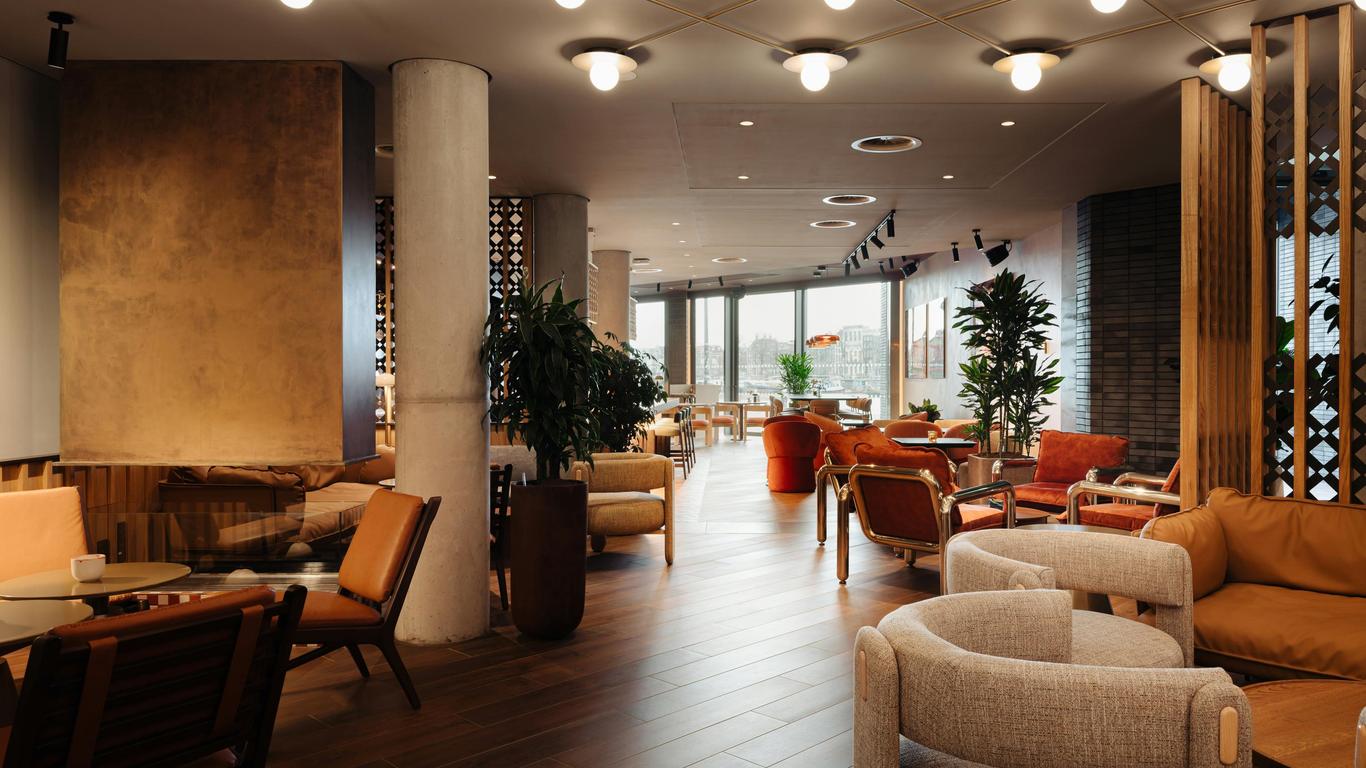 DoubleTree by Hilton Amsterdam Centraal Station