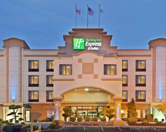 Holiday Inn Express & Suites Tacoma By IHG - Tacoma - Bygning