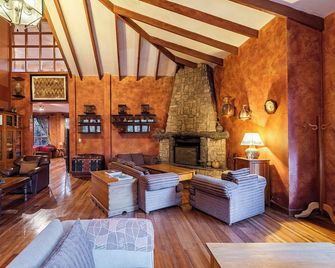 Hotel Pakaritampu - Ollantaytambo