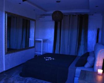 Central Business Apartments Jacuzzi - Belgrade - Bedroom