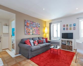 8 Condamine - Stylish In Old Town - 2 Pièces - 300m De La Mer - Nice - Living room