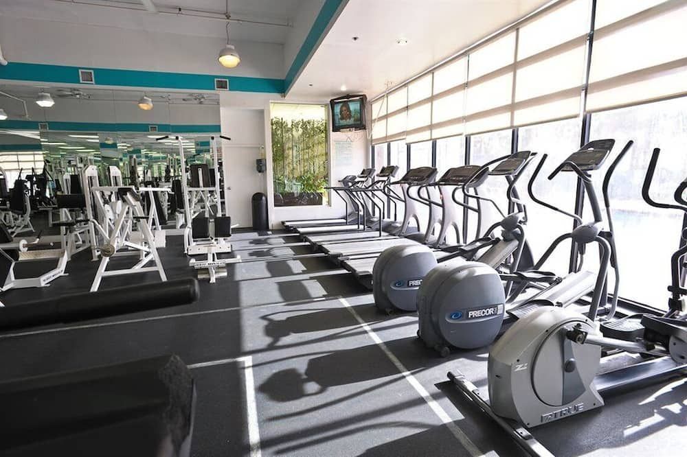 Crystal Beach Suites Miami Oceanfront Hotel - Miami Beach - Gym