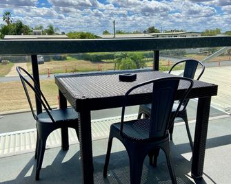 Black Rock Inn - Blackwater - Balcony