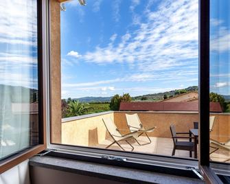 Podere Vignanova Accommodations & Spa - Castagneto Carducci - Balcony