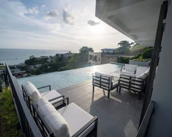 Avaya Oasis - Guyana Suite - Carenage - Balcony
