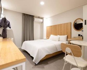 Cheongju Hotel Dictionary - Cheongju - Habitación