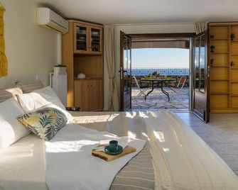 Vivian's Studio - Endless View, Ideal for couples. - Argostoli - Schlafzimmer