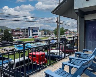 Pigeon Forge Parkway Inn - Pigeon Forge - Balcony