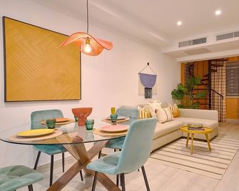 {tulum~experience}@downtown Poolviewpenthouse - Santo Domingo - Comedor