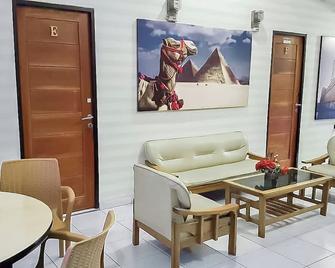 Beranda Plus near Hayam Wuruk 2 - Jakarta - Sala
