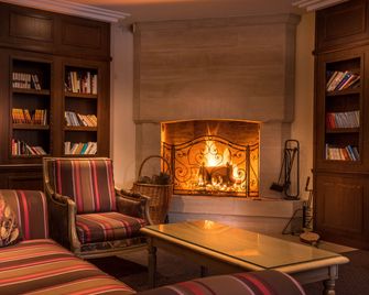 Best Western Plus Hostellerie Du Vallon - Trouville-sur-Mer - Lounge