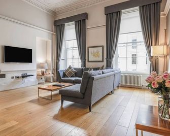 Cairn BNB Introduces Blythswood Apartments - Experience exceptional luxury living in Glasgow's most desirable location - Glaskov - Oturma odası