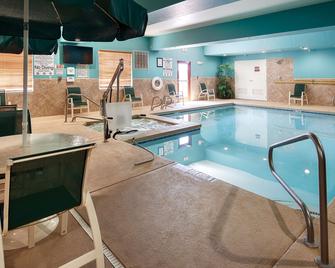 Best Western Plus Monahans Inn & Suites - Monahans - Zwembad