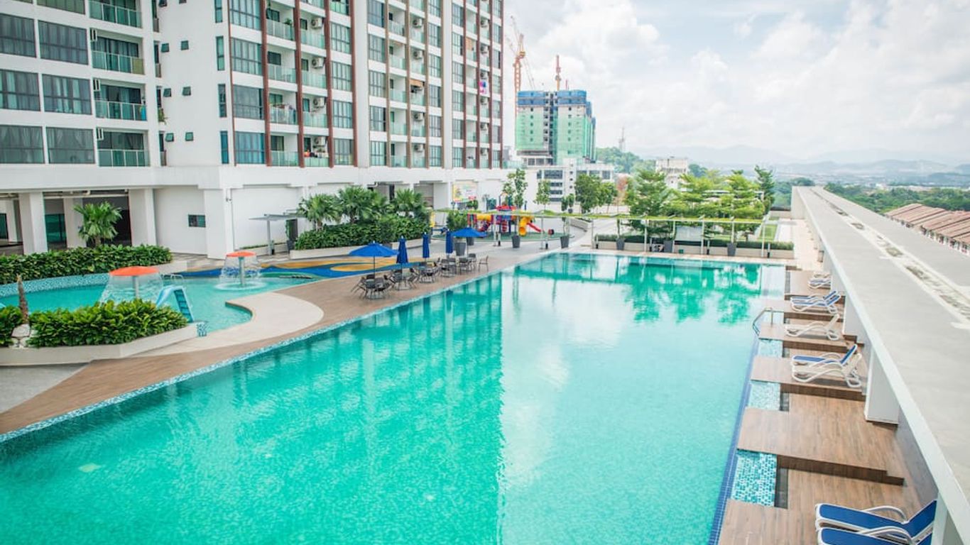 Amerin Mall & Suites