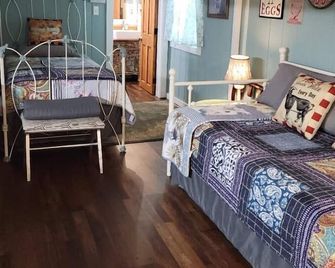 The Little Branch house, vintage and charming! - Murfreesboro - Habitación