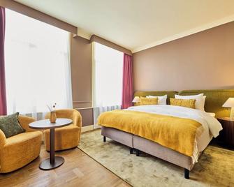 Paleis Hotel - The Hague - Bedroom