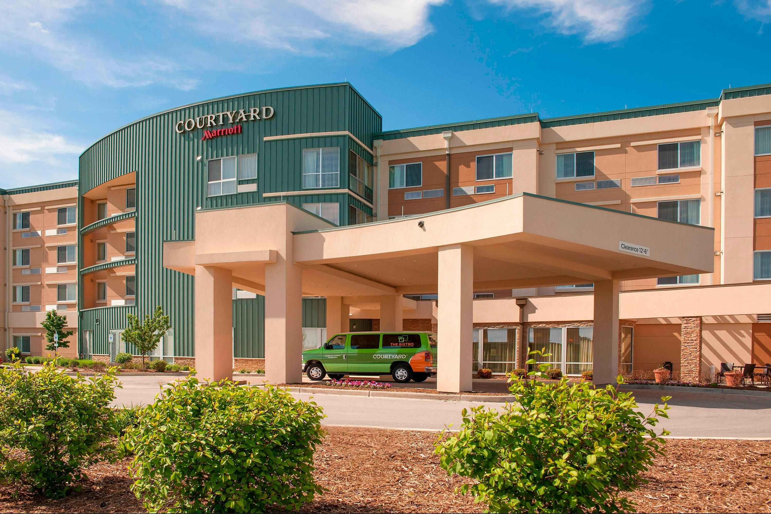 Courtyard by Marriott Milwaukee Airport - מילווקי - בניין