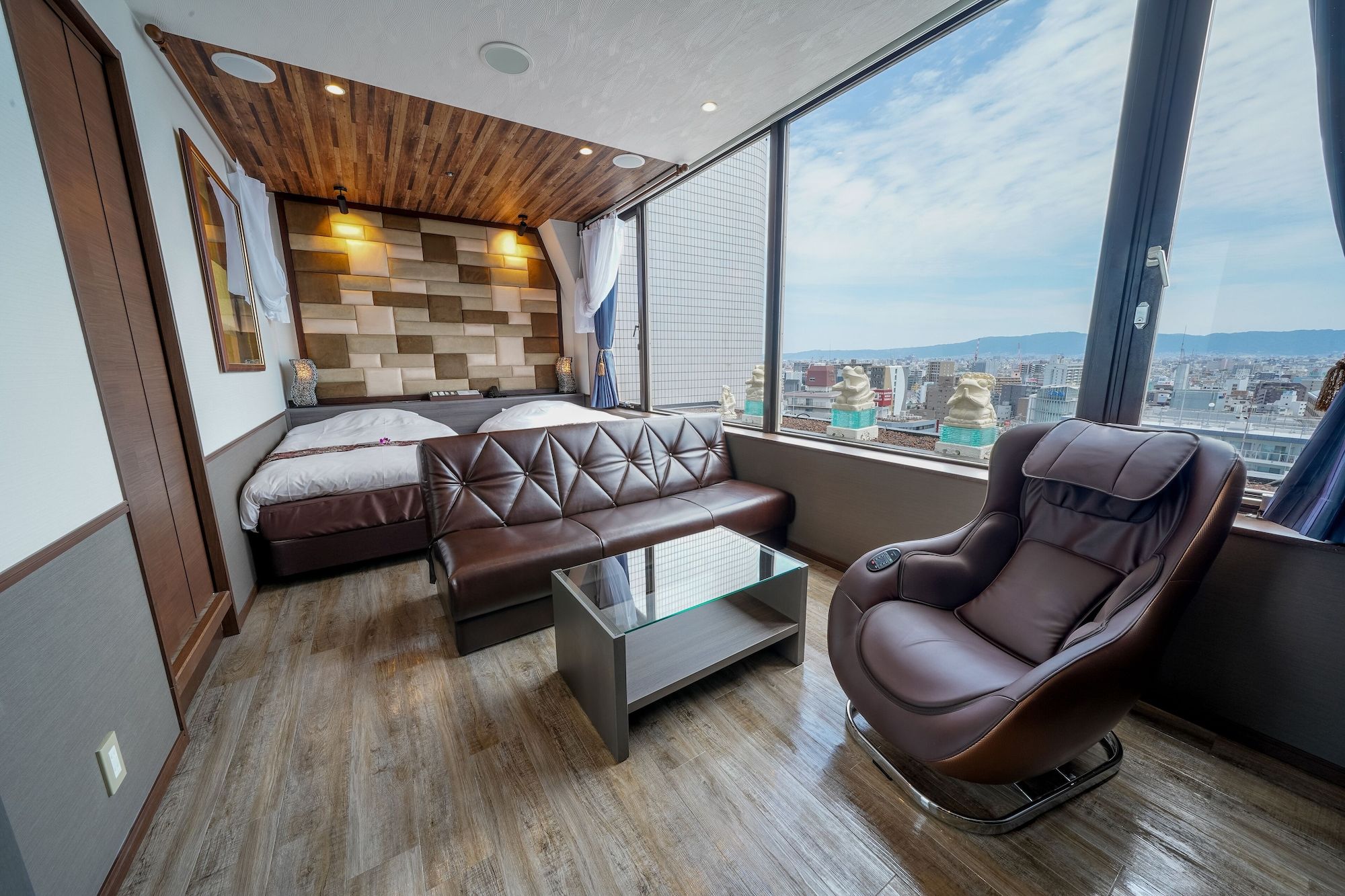 آندا نو موري أوساكا تينوجي تاور