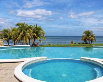 Suit Rivas 132 Gran Pacifica Resort - San Juan - Piscina