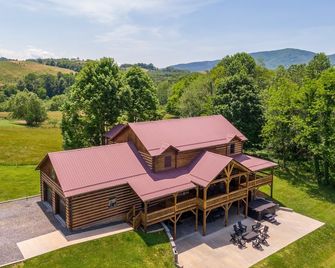 Grand Vista Lodge - West Jefferson - Edificio