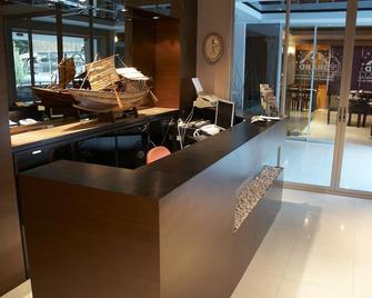 The Grand Pinnacle Bangkok Airport - Bangkok - Recepción