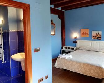 Eco Hotel Rural Angiz - San Bartolomé - Bedroom