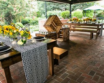 DoubleTree by Hilton Biltmore Hotel-Asheville - Asheville - Patio