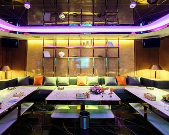 Crowne Plaza Danang by IHG - Da Nang - Lounge