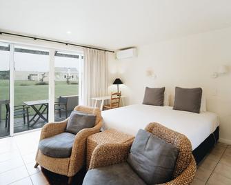 Brackenridge Country Retreat & Spa - Martinborough - Bedroom