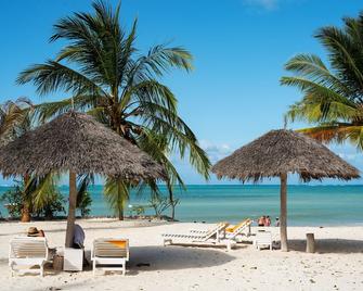 Fun Beach Hotel - Jambiani - Pláž