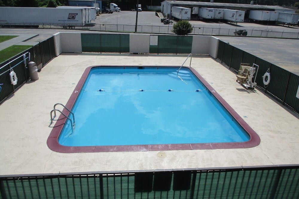 Motel 6 Meridian Ms - Meridian - Pool