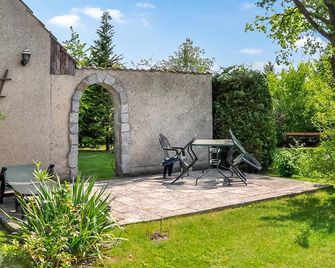 Ferienwohnung Neustrelitz - Neustrelitz - Innenhof