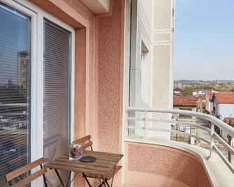 Smart Apartments - Skopje - Balcony