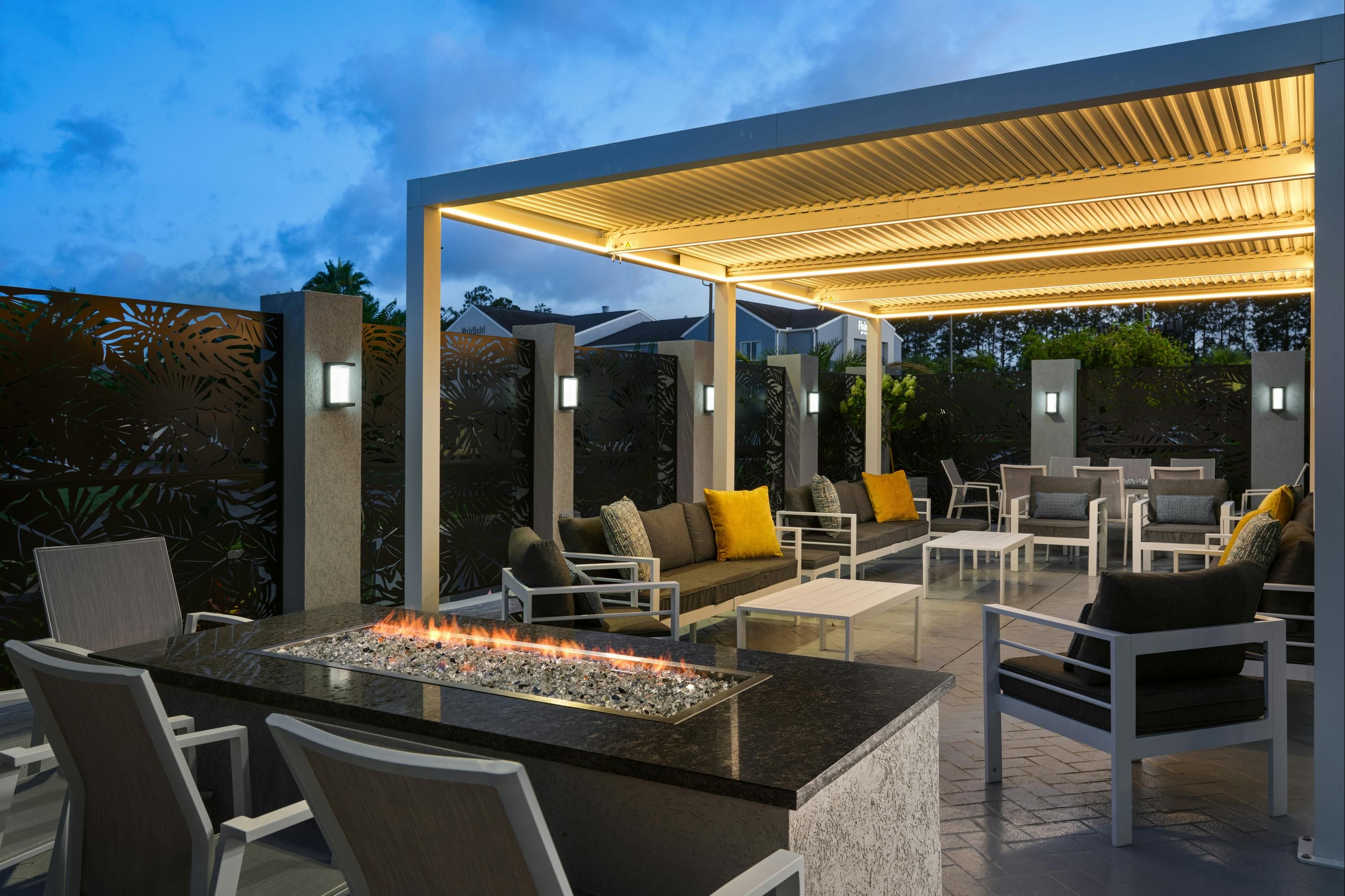 DoubleTree by Hilton Brunswick - ברנסוויק - פטיו