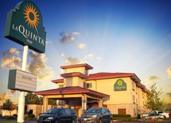 La Quinta Inn & Suites by Wyndham Springfield South - Springfield - Edifício