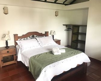 Hotel La Corada - וילה דה ליבה - חדר שינה