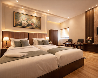 Hotel Seven Grand - Bijapur - Bedroom