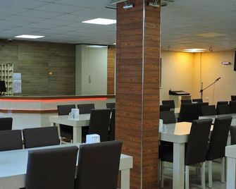 Cam Motel - Uzungöl - Restaurante