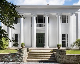 Beautiful historic home in Newport - Middletown - Bina