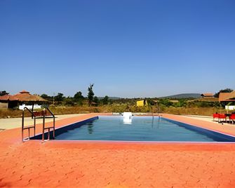 Hotel Kanha (Treasure In Forest) - Kanha - Pool