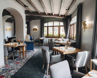 Aux Armes De Champagne - L'Épine - Restaurant