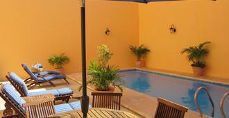 Hotel Castelmar - Campeche - Bể bơi