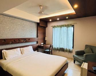 Hotel Kanan - Ahmedabad - Soverom